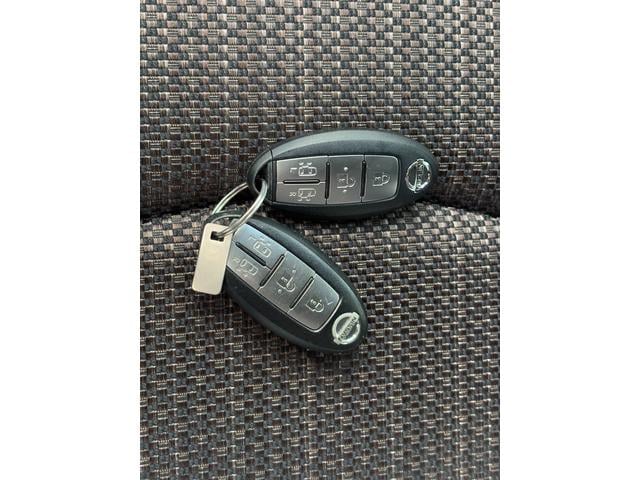 セレナ ハイウェイスター　Ｖセレ＋セーフティＩＩ　ＳＨＶ　ＥＴＣ　全周囲カメラ　ナビ　ＴＶ　クリアランスソナー　オートクルーズコントロール　レーンアシスト　衝突被害軽減システム　両側電動スライドドア　オートライト　ＬＥＤヘッドランプ　スマートキー（22枚目）