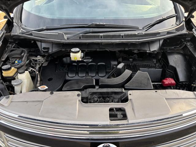 エルグランド ２５０ハイウェイスター　ＥＴＣ　全周囲カメラ　ナビ　ＴＶ　クリアランスソナー　両側電動スライドドア　オートライト　ＨＩＤ　スマートキー　電動格納ミラー　３列シート　ＣＶＴ　アルミホイール　ＣＤ　ミュージックプレイヤー接続可（18枚目）