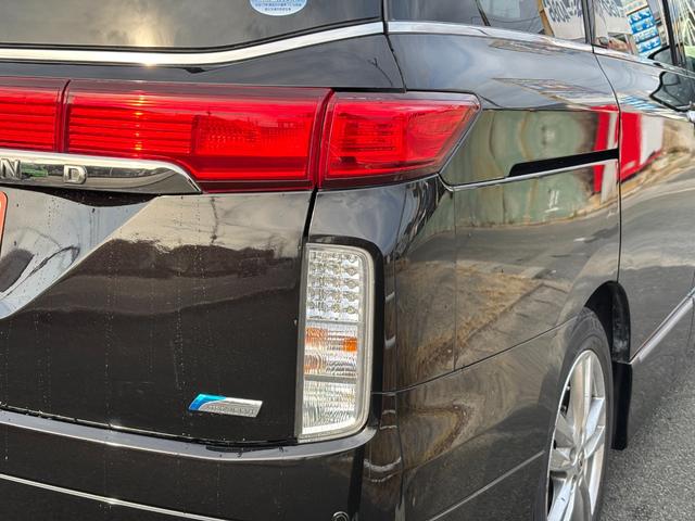 エルグランド ２５０ハイウェイスター　ＥＴＣ　全周囲カメラ　ナビ　ＴＶ　クリアランスソナー　両側電動スライドドア　オートライト　ＨＩＤ　スマートキー　電動格納ミラー　３列シート　ＣＶＴ　アルミホイール　ＣＤ　ミュージックプレイヤー接続可（36枚目）