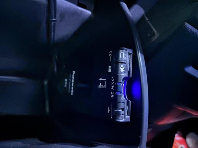 ステップワゴンスパーダ Z クールスピリット ETC バックカメラ ナビ TV オートクルーズコントロール 両側電動スライドドア オートライト HID アイドリングストップ 電動格納ミラー 3列シート CVT アルミホイール CD DVD再生(6枚目)