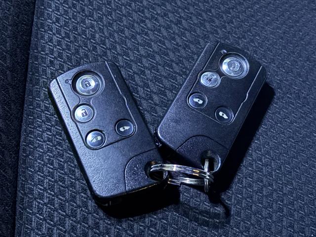 ステップワゴンスパーダ Z クールスピリット ETC バックカメラ ナビ TV オートクルーズコントロール 両側電動スライドドア オートライト HID アイドリングストップ 電動格納ミラー 3列シート CVT アルミホイール CD DVD再生(34枚目)