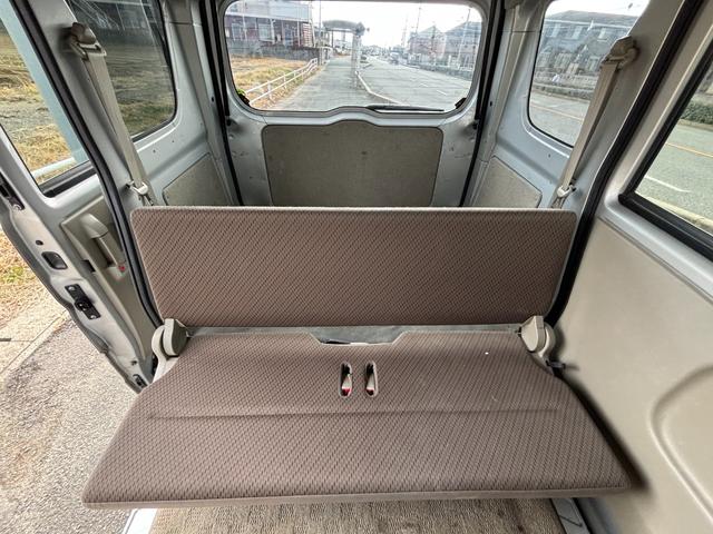エブリイ ＰＣ　ＥＴＣ　両側スライドドア　ナビ　ＴＶ　キーレスエントリー　ＡＴ　盗難防止システム　ＣＤ　Ｂｌｕｅｔｏｏｔｈ　衝突安全ボディ　エアコン　パワーステアリング　パワーウィンドウ（22枚目）