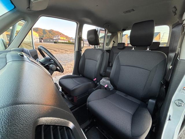 ソリオ Ｓ－ＤＪＥ　ドライブレコーダー　ＥＴＣ　バックカメラ　ナビ　ＴＶ　両側電動スライドドア　オートライト　ＨＩＤ　スマートキー　アイドリングストップ　電動格納ミラー　フルフラット　ウォークスルー　ＣＶＴ（42枚目）