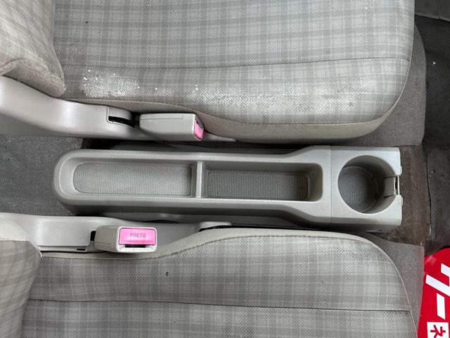 ＮＶ１００クリッパーバン ＤＸ　ＡＴ　両側スライドドア　エアコン　運転席エアバッグ　助手席エアバッグ（9枚目）