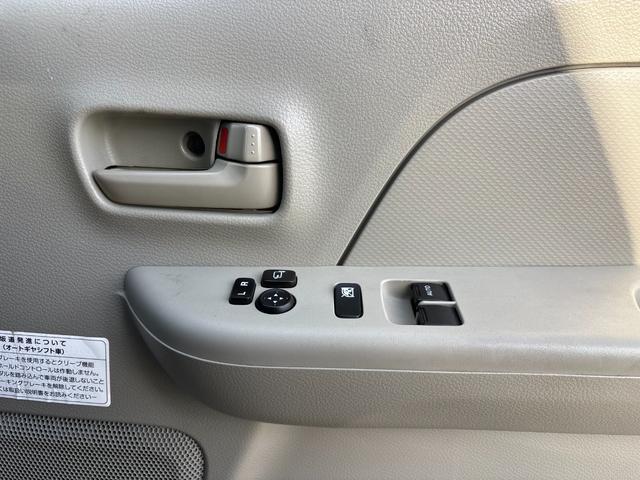 エブリイ ＰＣリミテッド　両側スライドドア　キーレスエントリー　電動格納ミラー　ＡＴ　盗難防止システム　ＡＢＳ　ＣＤ　ミュージックプレイヤー接続可　アルミホイール　衝突安全ボディ　エアコン　パワーステアリング　パワーウィンドウ（11枚目）