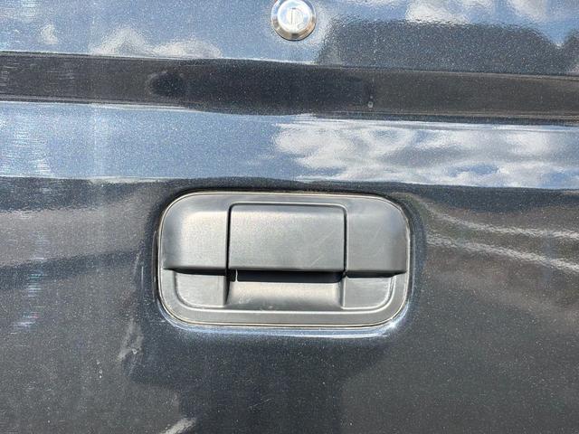 エブリイ ＰＣリミテッド　両側スライドドア　キーレスエントリー　電動格納ミラー　ＡＴ　盗難防止システム　ＡＢＳ　ＣＤ　ミュージックプレイヤー接続可　アルミホイール　衝突安全ボディ　エアコン　パワーステアリング　パワーウィンドウ（25枚目）