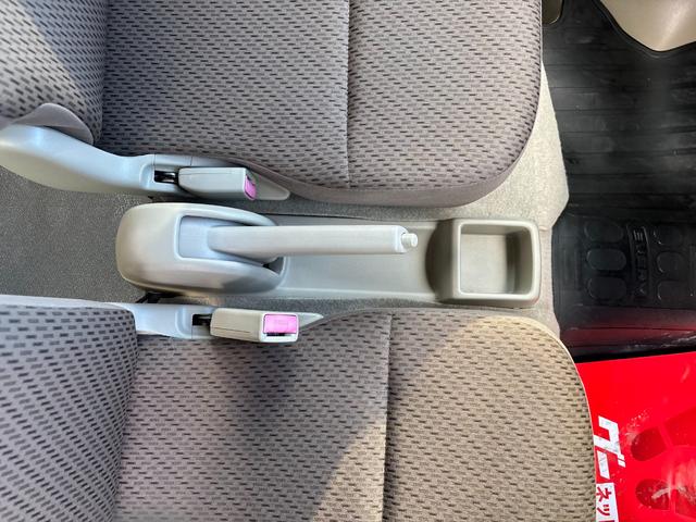 エブリイ ＰＣリミテッド　両側スライドドア　キーレスエントリー　電動格納ミラー　ＡＴ　盗難防止システム　ＡＢＳ　ＣＤ　ミュージックプレイヤー接続可　アルミホイール　衝突安全ボディ　エアコン　パワーステアリング　パワーウィンドウ（40枚目）