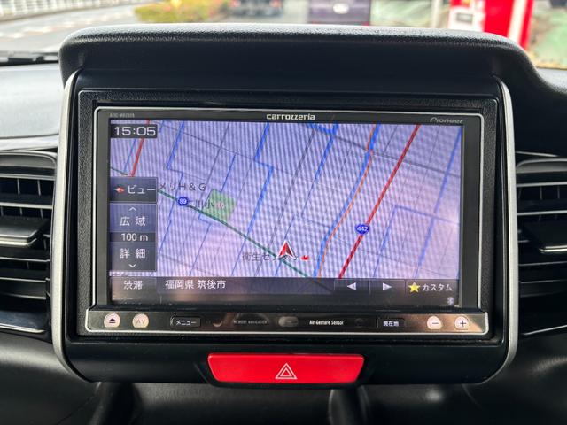 Ｎ－ＢＯＸカスタム Ｇ・Ｌパッケージ　ドライブレコーダー　バックカメラ　両側スライド・片側電動　ナビ　ＴＶ　オートライト　ＨＩＤ　スマートキー　アイドリングストップ　電動格納ミラー　ベンチシート　ＣＶＴ　盗難防止システム　ＡＢＳ　ＥＳＣ（3枚目）