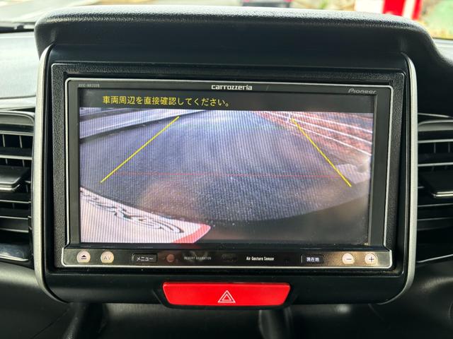 Ｎ－ＢＯＸカスタム Ｇ・Ｌパッケージ　ドライブレコーダー　バックカメラ　両側スライド・片側電動　ナビ　ＴＶ　オートライト　ＨＩＤ　スマートキー　アイドリングストップ　電動格納ミラー　ベンチシート　ＣＶＴ　盗難防止システム　ＡＢＳ　ＥＳＣ（4枚目）