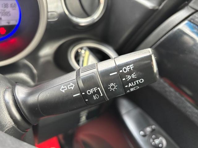 Ｎ－ＢＯＸカスタム Ｇ・Ｌパッケージ　ドライブレコーダー　バックカメラ　両側スライド・片側電動　ナビ　ＴＶ　オートライト　ＨＩＤ　スマートキー　アイドリングストップ　電動格納ミラー　ベンチシート　ＣＶＴ　盗難防止システム　ＡＢＳ　ＥＳＣ（10枚目）