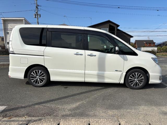 セレナ ハイウェイスター　Ｓ－ハイブリッド　ＥＴＣ　バックカメラ　ナビ　ＴＶ　オートクルーズコントロール　レーンアシスト　衝突被害軽減システム　両側電動スライドドア　オートライト　スマートキー　アイドリングストップ　電動格納ミラー　後席モニター（14枚目）