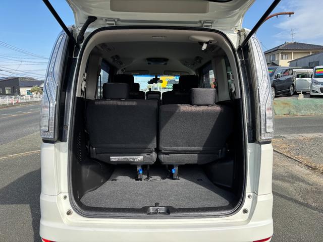 セレナ ハイウェイスター　Ｓ－ハイブリッド　ＥＴＣ　バックカメラ　ナビ　ＴＶ　オートクルーズコントロール　レーンアシスト　衝突被害軽減システム　両側電動スライドドア　オートライト　スマートキー　アイドリングストップ　電動格納ミラー　後席モニター（18枚目）