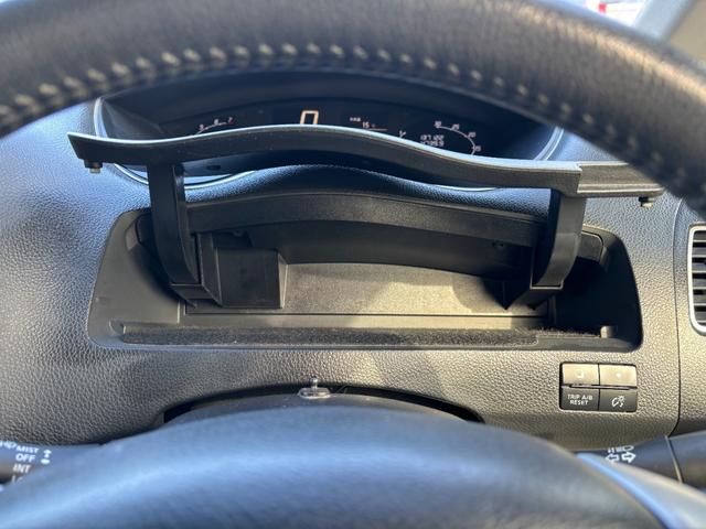 セレナ ハイウェイスター　Ｓ－ハイブリッド　ＥＴＣ　バックカメラ　ナビ　ＴＶ　オートクルーズコントロール　レーンアシスト　衝突被害軽減システム　両側電動スライドドア　オートライト　スマートキー　アイドリングストップ　電動格納ミラー　後席モニター（45枚目）