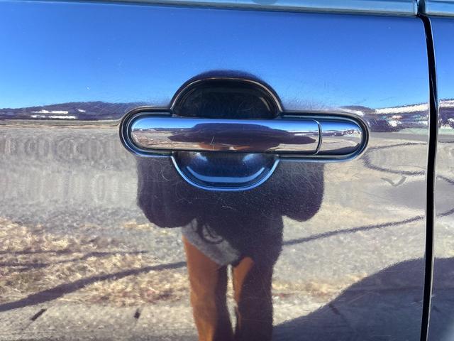 ルークス ハイウェイスター　ドライブレコーダー　ＥＴＣ　両側スライド・片側電動　ナビ　ＴＶ　オートライト　ＨＩＤ　スマートキー　電動格納ミラー　ベンチシート　ＣＶＴ　盗難防止システム　ＡＢＳ　ＣＤ　ＤＶＤ再生　ＵＳＢ（27枚目）