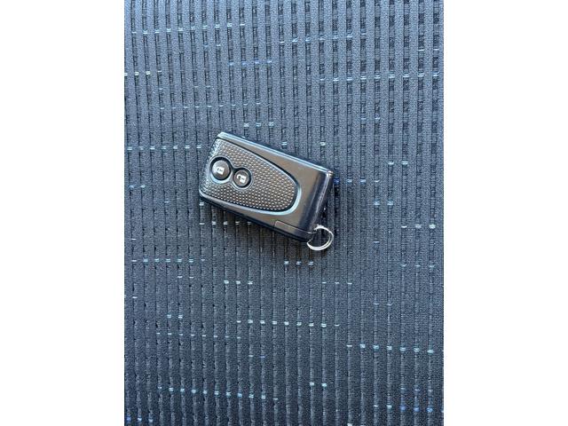 �t���Ăĕ֗��I�ƂĂ��l�C�̍��������̃X�}�[�g�L�[�V�X�e���B�L�[���g�т��Ă��邾���ŁA�h�A���b�N�̊J���тɃG���W���̎n�����\�ȑ����ł��B�v�b�V���X�^�[�g�ł��̂ŃG���W���̎n�����{�^�������������ł�