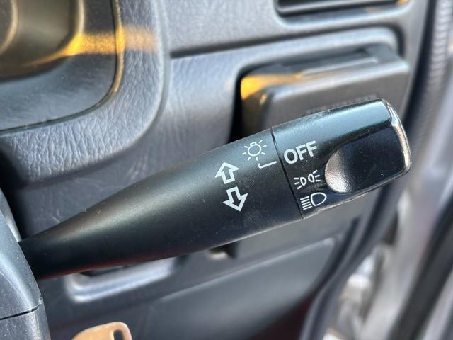 バモスホビオ Ｌ　ＡＴ　両側スライドドア　キーレスエントリー　アルミホイール　エアコン　パワーステアリング　パワーウィンドウ　運転席エアバッグ　助手席エアバッグ　ＣＤ　ＭＤ（5枚目）