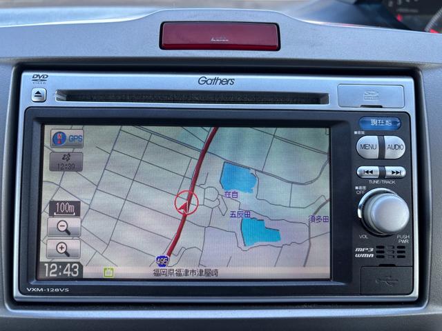 フリード Ｇ　ジャストセレクション　ＥＴＣ　バックカメラ　ナビ　ＴＶ　両側スライド・片側電動　スマートキー　電動格納ミラー　３列シート　ウォークスルー　ＣＶＴ　ＣＤ　ＤＶＤ再生　ＵＳＢ　盗難防止システム　衝突安全ボディ　ＡＢＳ　ＥＳＣ（4枚目）