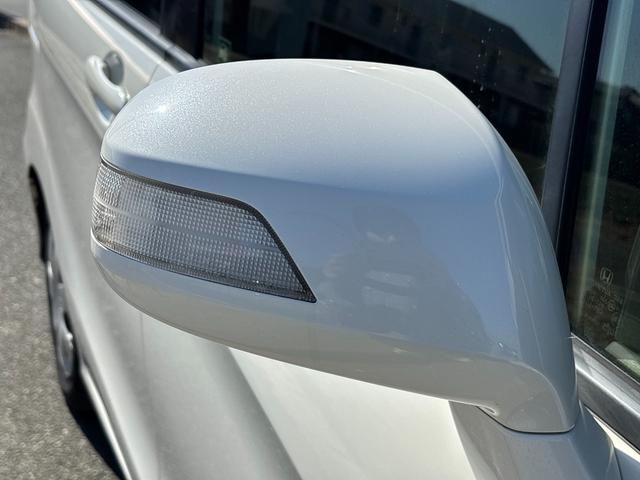 フリード Ｇ　ジャストセレクション　ＥＴＣ　バックカメラ　ナビ　ＴＶ　両側スライド・片側電動　スマートキー　電動格納ミラー　３列シート　ウォークスルー　ＣＶＴ　ＣＤ　ＤＶＤ再生　ＵＳＢ　盗難防止システム　衝突安全ボディ　ＡＢＳ　ＥＳＣ（22枚目）