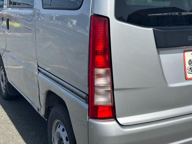 サンバーバン AT 両側スライドドア エアコン パワーウィンドウ 運転席エアバッグ CD(31枚目)