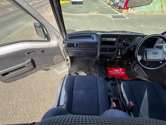 サンバーバン AT 両側スライドドア エアコン パワーウィンドウ 運転席エアバッグ CD(34枚目)