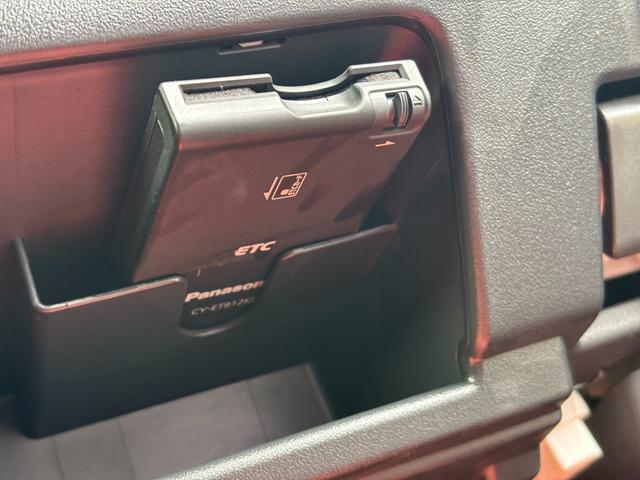 タント カスタムXスペシャル ETC 電動スライドドア ナビ TV HID スマートキー アイドリングストップ 電動格納ミラー CVT 盗難防止システム ABS CD DVD再生 ミュージックプレイヤー接続可 Bluetooth(5枚目)