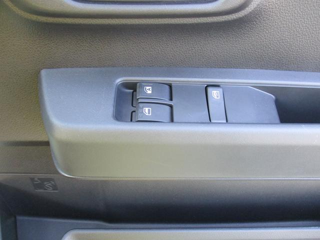 ハイゼットカーゴ ＤＸ　Ｒ６年式　試乗車ＵＰ　キーレス　４．８７８ｋｍ（18枚目）