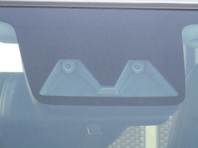 ロッキー プレミアムＧ　ＨＥＶ　Ｒ７年式　ハイブリッド　１２００ｃｃ　キーフリー　１５ｋｍ（12枚目）