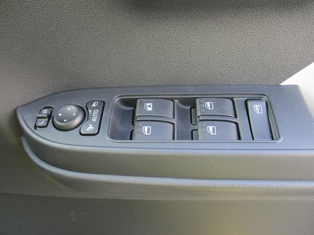 タント X R7年式 左側パワースライドドア キーフリー 2.410km(21枚目)