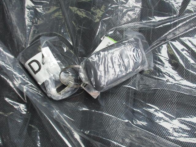 �J�[�h�L�[�͂Q�t���ł���