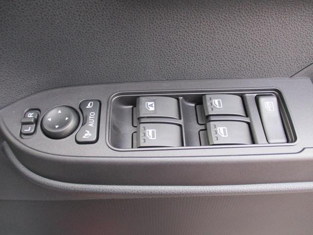 �I�[�g�i�[���h�A�~���[���p���[�E�C���h�E��