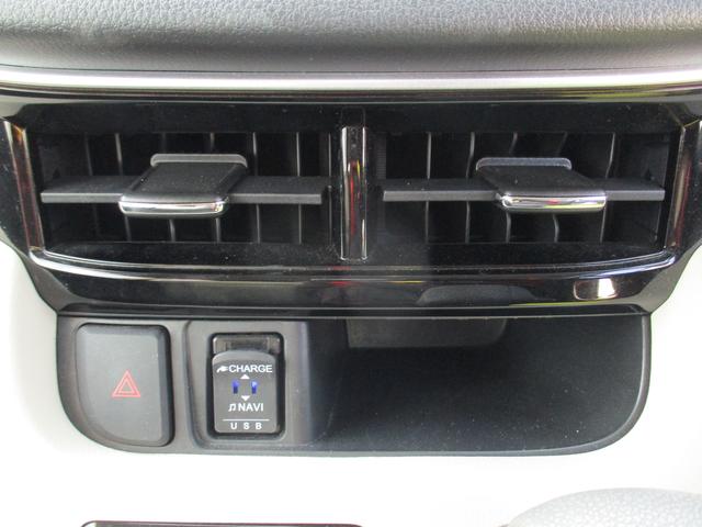 ムーヴ Ｘリミテッド　ＳＡＩＩＩ　Ｒ１年式　カーナビ　バックモニター　キーフリー　２３，２１１ｋｍ（24枚目）