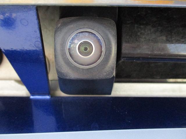 �o�b�N���j�^�[�t���ł���