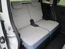 後部座席もゆったり座れます♪