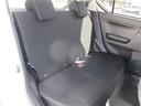 後部座席はヘッドレスト付きです◎