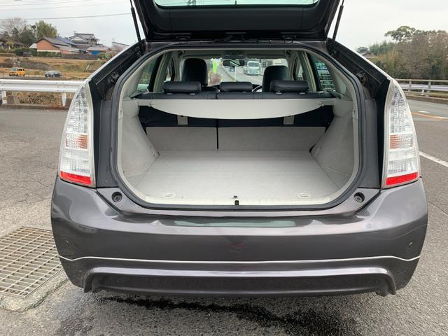 S LEDエディション デイライト付きフルエアロ シートカバー LEDライト コーナーセンサー 革巻きステアリング スマートキー 純正SDフルセグナビ 純正ビルトインETC(12枚目)