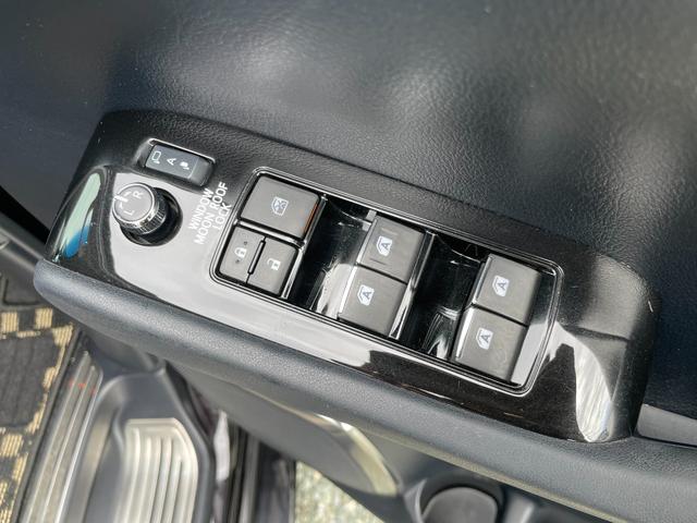 ヴェルファイアハイブリッド ＺＲ　Ｇエディション　★ＷＯＲＫ新品タイヤホイール（グノーシスＩＳ２０５）・ＡＬＰＩＮＥナビ・フリップダウンモニター・サンルーフ・テイン車高調・社外エアロスポイラー・両側電動スライドドア・運転席、助手席シートヒーター（25枚目）