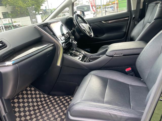 ヴェルファイアハイブリッド ＺＲ　Ｇエディション　★ＷＯＲＫ新品タイヤホイール（グノーシスＩＳ２０５）・ＡＬＰＩＮＥナビ・フリップダウンモニター・サンルーフ・テイン車高調・社外エアロスポイラー・両側電動スライドドア・運転席、助手席シートヒーター（30枚目）