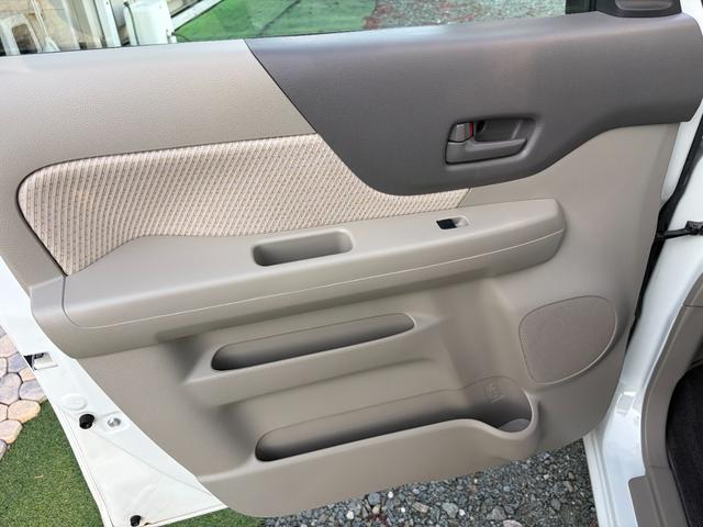 ★自社工場完備しており納車時の整備点検はもちろんアフターサービスや車検も安心してお任せ下さい。