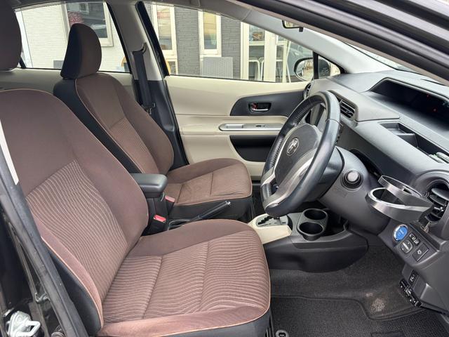 アクア Ｇ　純正ナビ・１６インチアルミホイール・アイドリングストップ・スマートキー・電動格納ミラー・オートライト・オートエアコン・Ｂｌｕｅｔｏｏｔｈ・ＥＴＣ（22枚目）