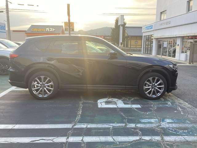 �{�̉��i�ɐ�����p���܂܂�Ă���܂�