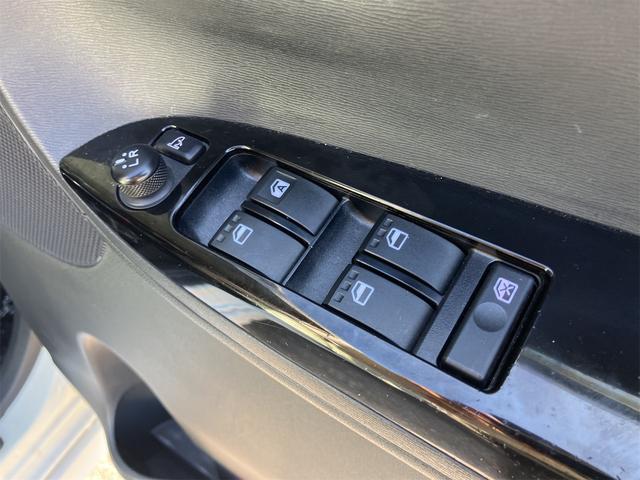 タント カスタムX ETC 両側スライド・片側電動 ナビ オートライト LEDヘッドランプ スマートキー アイドリングストップ 電動格納ミラー ベンチシート CVT 盗難防止システム ABS CD DVD再生 USB(13枚目)