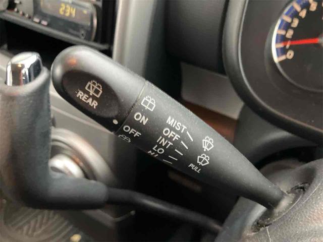 ムーヴコンテ カスタム　Ｘ　ＨＩＤ　スマートキー　電動格納ミラー　ベンチシート　ＣＶＴ　盗難防止システム　ＡＢＳ　ＣＤ　アルミホイール　衝突安全ボディ　エアコン　パワーステアリング　パワーウィンドウ　運転席エアバッグ（4枚目）