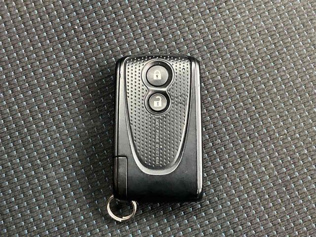 ムーヴコンテ カスタム　Ｘ　ＨＩＤ　スマートキー　電動格納ミラー　ベンチシート　ＣＶＴ　盗難防止システム　ＡＢＳ　ＣＤ　アルミホイール　衝突安全ボディ　エアコン　パワーステアリング　パワーウィンドウ　運転席エアバッグ（8枚目）