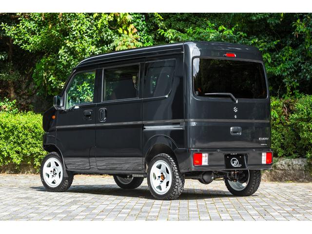 スズキ エブリイ ｐｃ セーフティサポート付 ジムリィフェイス新車コンプリート ４０ｍｍリフトアップ １５インチホイール ｔｏｙｏオープンカントリー ｓｕｚｕｋｉクラシックグリル 174 0万円 令和3年 21年 福岡県 中古車 価格 Com