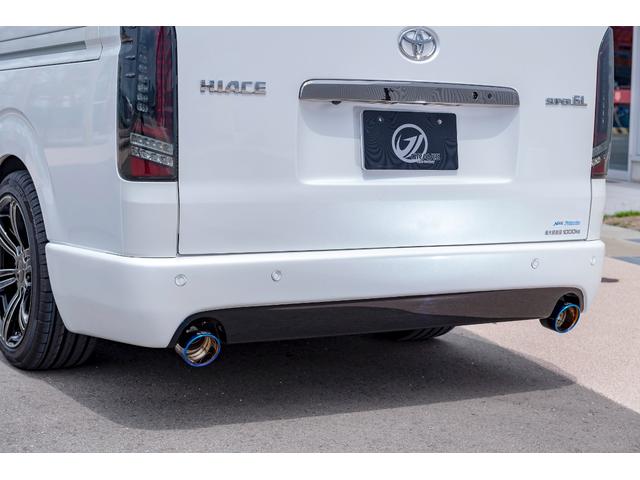 ハイエースバン スーパーＧＬ　ダークプライムＩＩ　４１５ＣＯＢＲＡ新車コンプリート　クリーンルックエアロ／Ｃ２サイドステップ／ステージ１リアバンパー／バッドラッカー　アルミホイール／プレステージＬＥＤテール／玄武ローダウン／ｂｙ２ボンネット（8枚目）