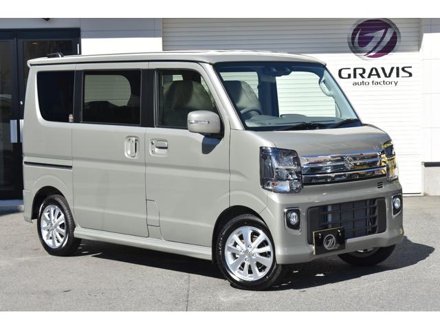 エブリイワゴン ＰＺターボスペシャル　届出済未使用車／モスグレーメタリック／両側パワースライドドア／左側オートステップ／スマートキー／ＬＥＤヘッドランプ／純正１４ＡＷ／クリアランスソナー／本革巻きステアリング／標準ルーフ（2枚目）