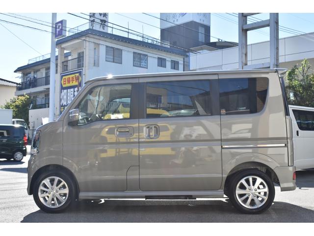エブリイワゴン ＰＺターボスペシャル　届出済未使用車／モスグレーメタリック／両側パワースライドドア／左側オートステップ／スマートキー／ＬＥＤヘッドランプ／純正１４ＡＷ／クリアランスソナー／本革巻きステアリング／標準ルーフ（12枚目）