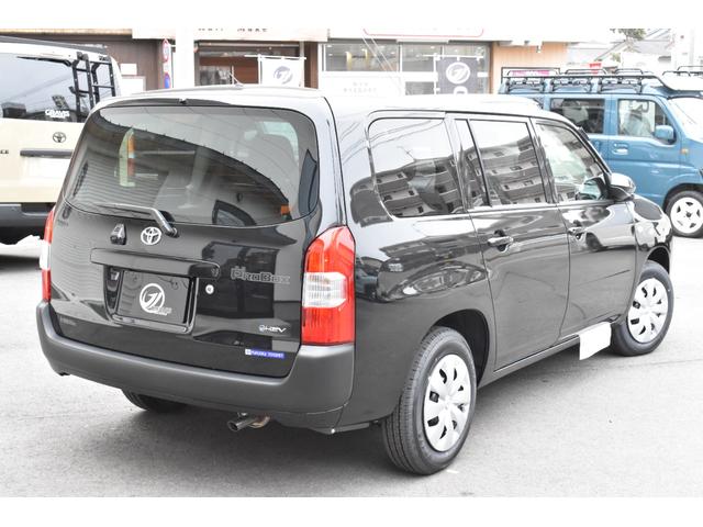 プロボックス ハイブリッドＦ　新車未登録／ハイブリッドＦ／シートヒーター／キーレス／オートエアコン／カラードドアハンドル／ルームミラー内蔵バックカメラ／全席パワーウインドウ／（6枚目）