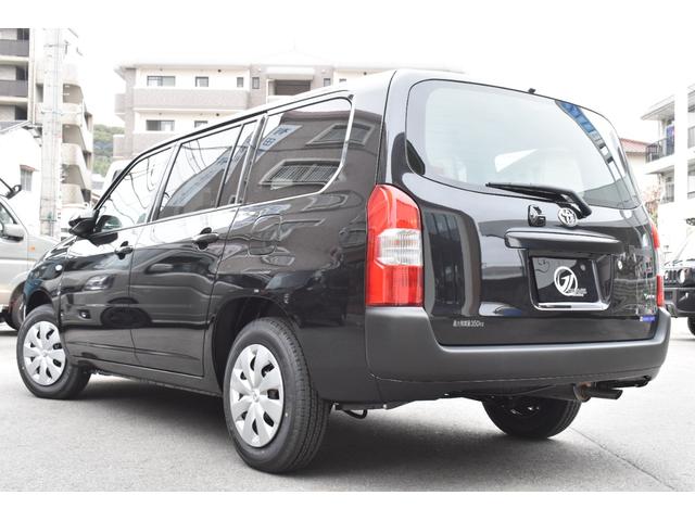 プロボックス ハイブリッドＦ　新車未登録／ハイブリッドＦ／シートヒーター／キーレス／オートエアコン／カラードドアハンドル／ルームミラー内蔵バックカメラ／全席パワーウインドウ／（8枚目）