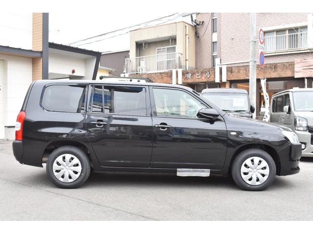 プロボックス ハイブリッドＦ　新車未登録／ハイブリッドＦ／シートヒーター／キーレス／オートエアコン／カラードドアハンドル／ルームミラー内蔵バックカメラ／全席パワーウインドウ／（13枚目）